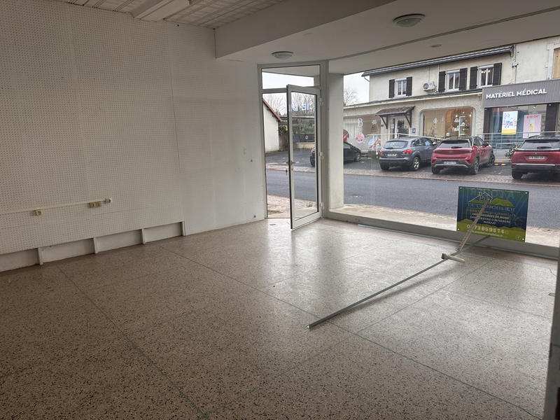 Local commercial - 96 m²