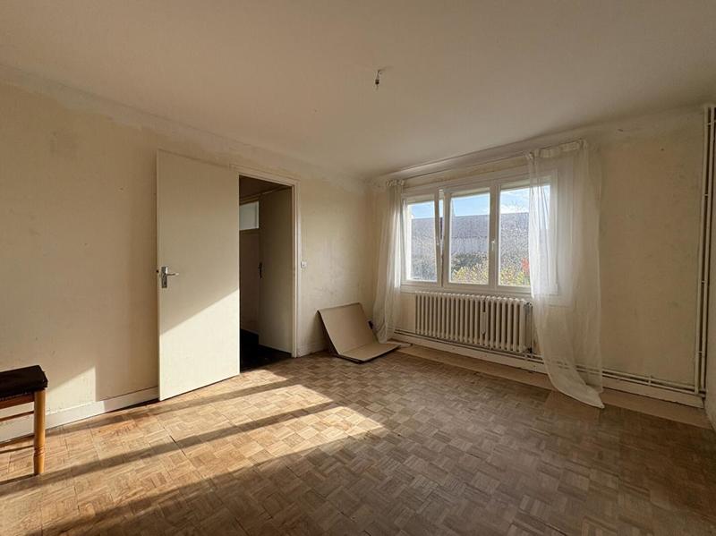 Maison - 111 m² - 6 pièces