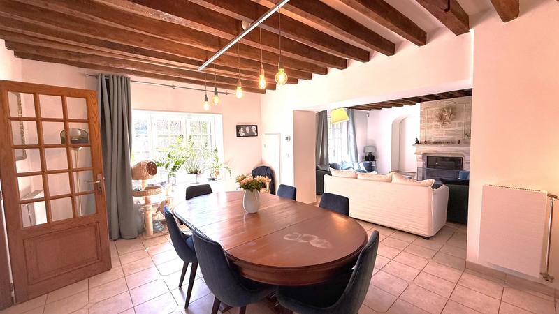 Maison - 193 m² - 8 pièces