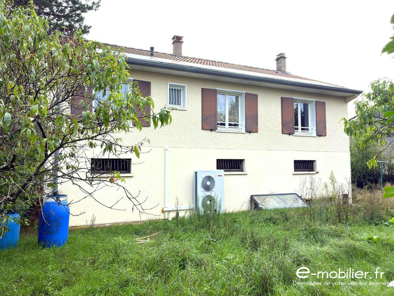 Maison - 136 m² - 4 pièces