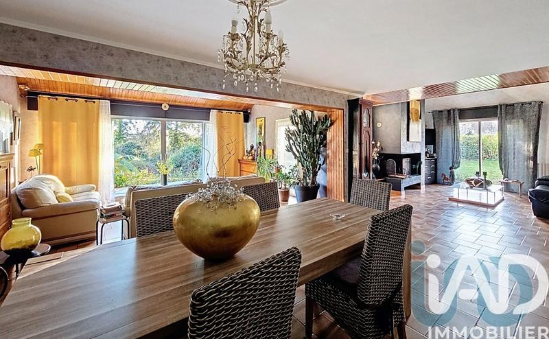 Maison - 200 m² - 9 pièces