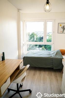 Chambre - 10 m² - 1 pièce