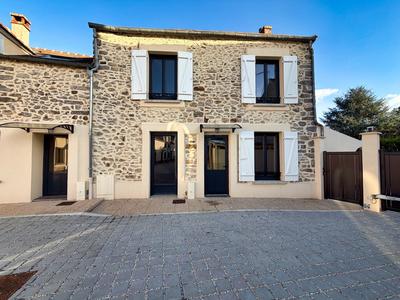 Maison - 84 m² - 4 pièces