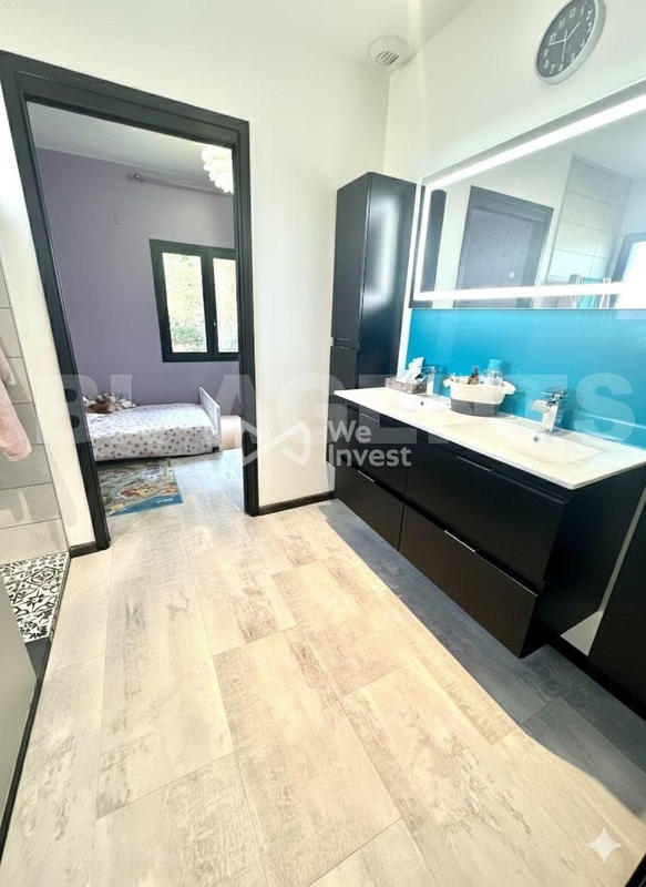 Maison - 137 m² - 5 pièces