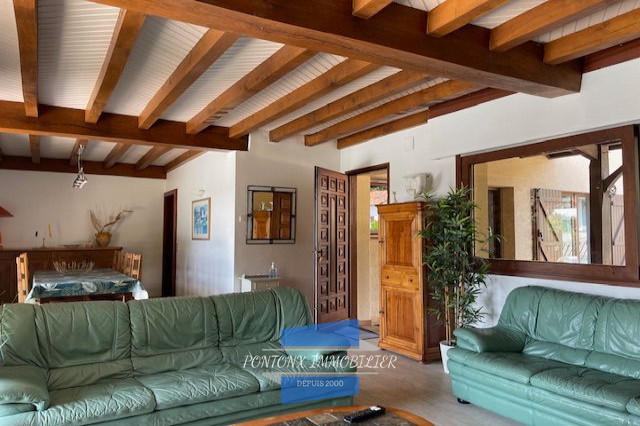 Villa - 154 m² - 6 pièces