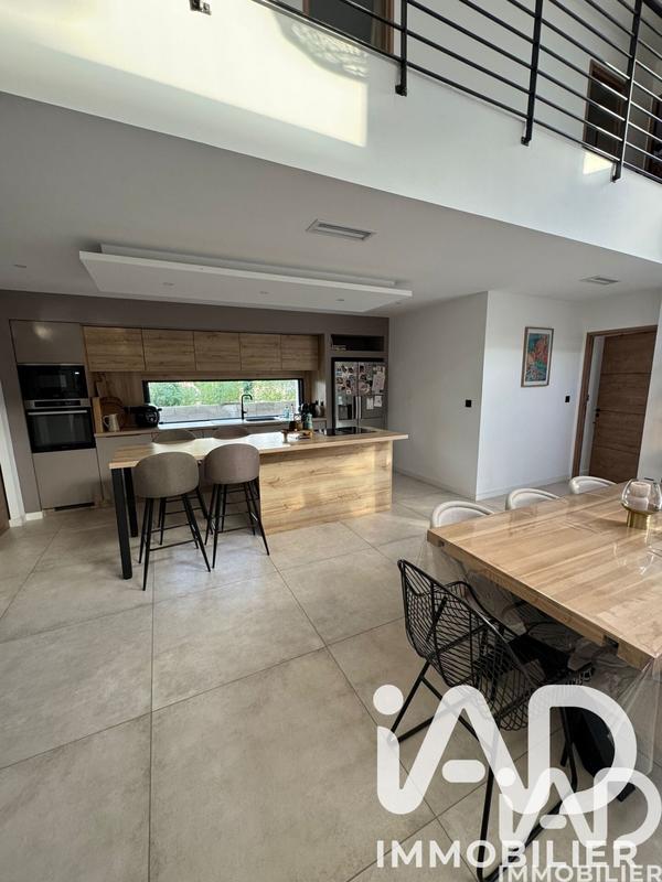 Maison - 130 m² - 3 pièces