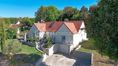 Maison - 150 m² - 7 pièces