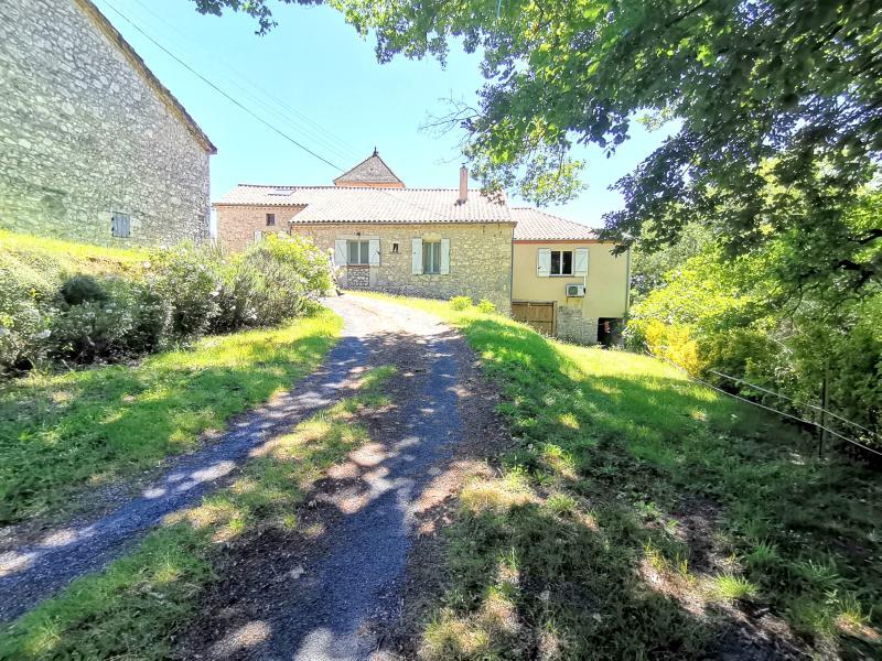 Maison - 218 m² - 7 pièces