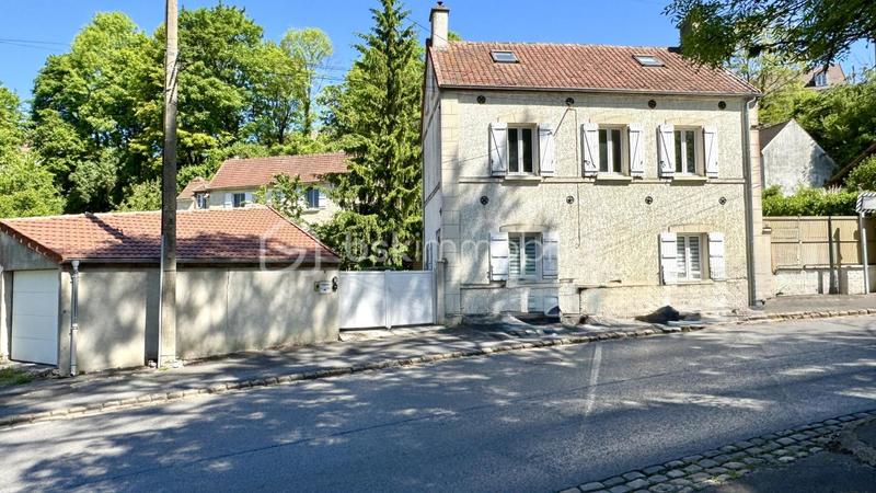 Maison - 148 m² - 7 pièces