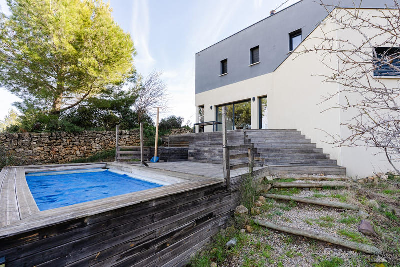 Villa - 213 m² - 11 pièces