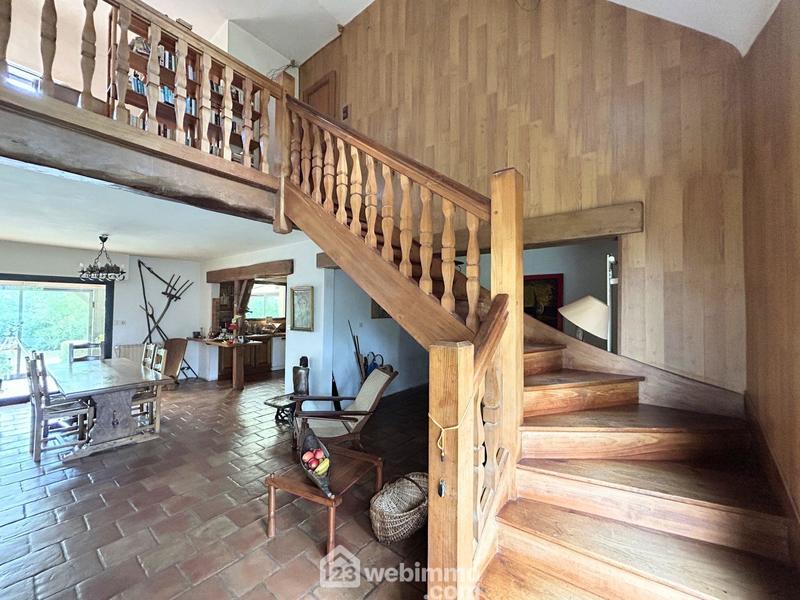 Maison - 157 m² - 5 pièces