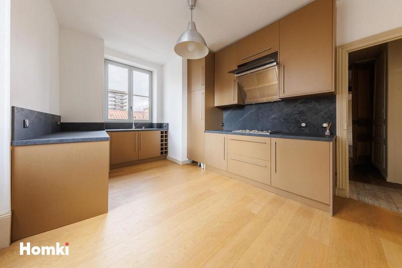Appartement - 128 m² - 4 pièces