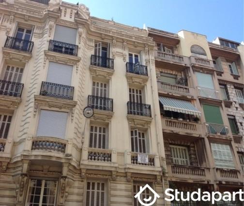 Chambre - 15 m² - 1 pièce