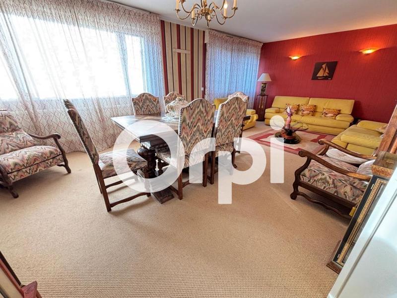 Appartement - 80 m² - 3 pièces