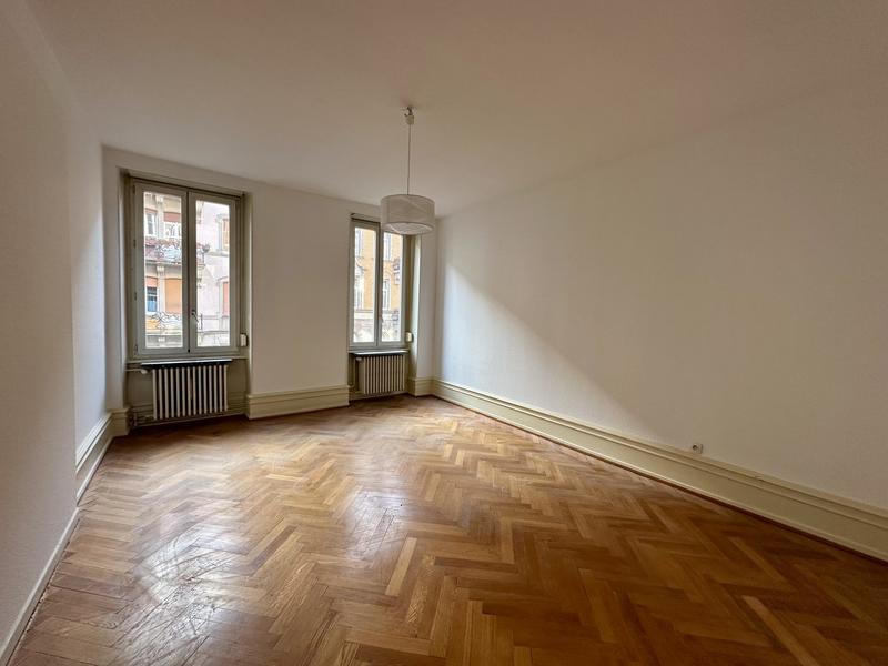 Appartement - 137 m² - 6 pièces