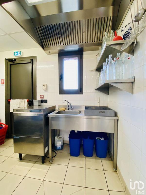 Local commercial - 122 m²