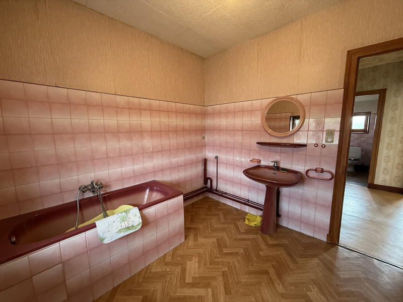 Maison - 127 m² - 8 pièces