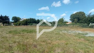 Terrain - 700 m²