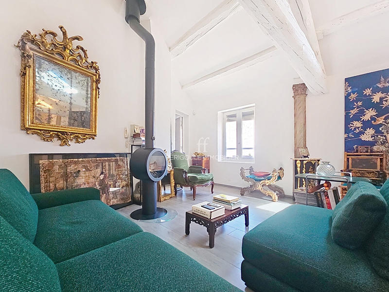 Appartement - 72 m² - 2 pièces