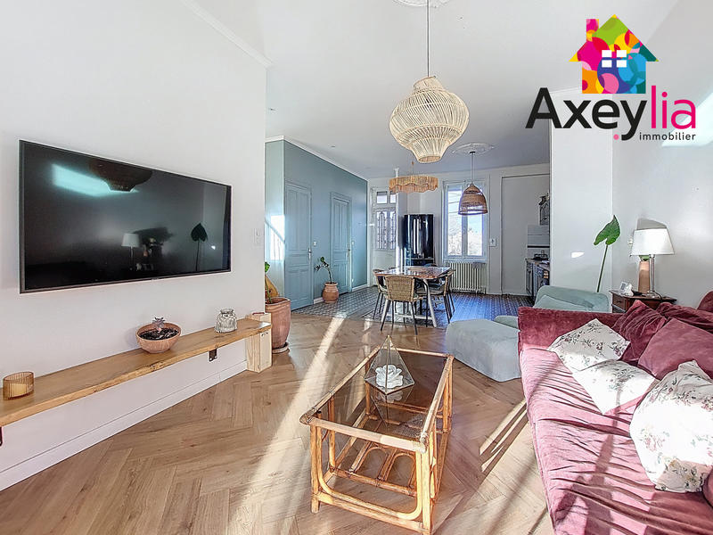 Maison - 104 m² - 5 pièces