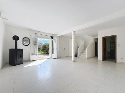 Maison ancienne - 327 m² - 10 pièces