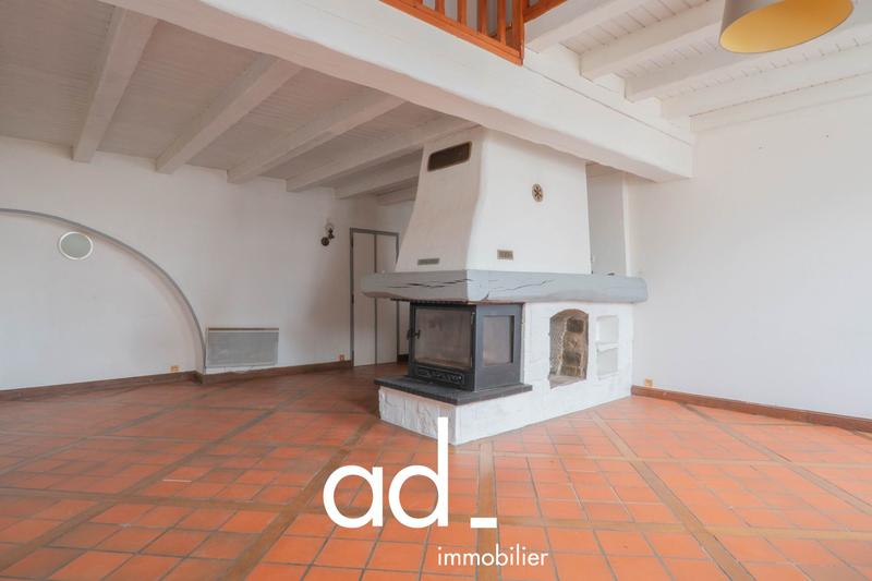 Maison - 178 m² - 8 pièces