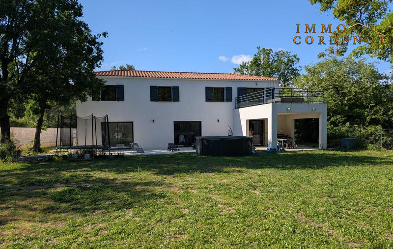 Bastide - 200 m² - 7 pièces