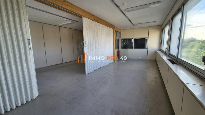 Bureau - 854 m² - 12 pièces