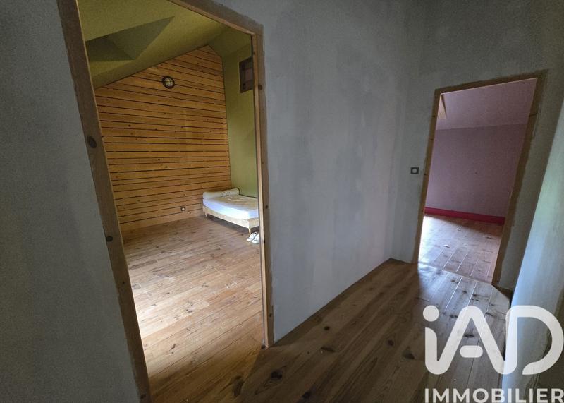 Maison - 300 m² - 10 pièces