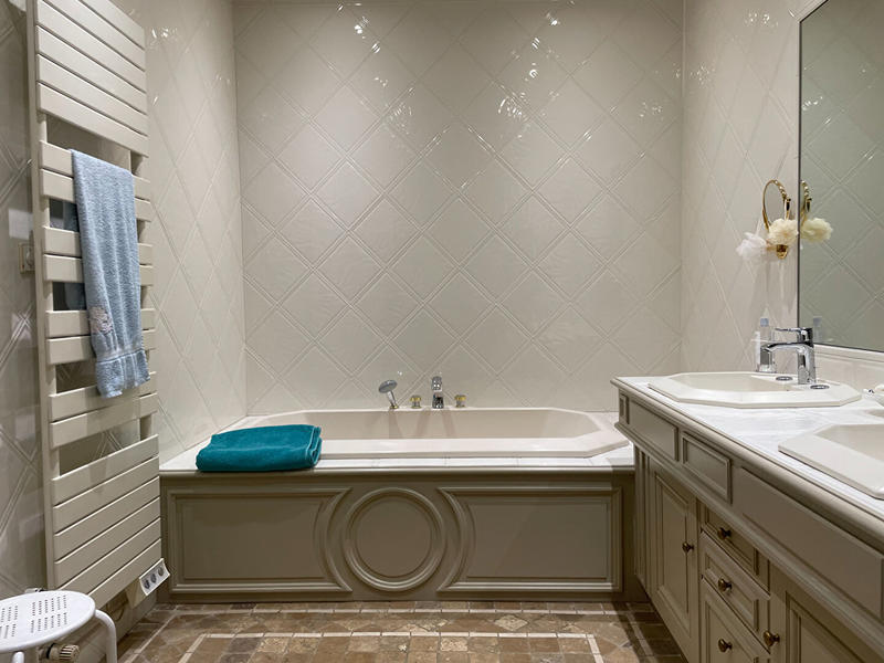 Maison - 299 m² - 8 pièces