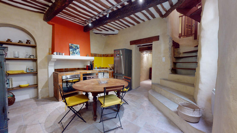 Maison - 463 m² - 11 pièces