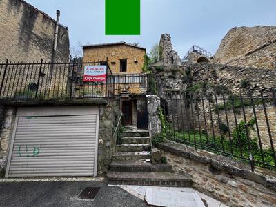 Maison - 96 m² - 4 pièces