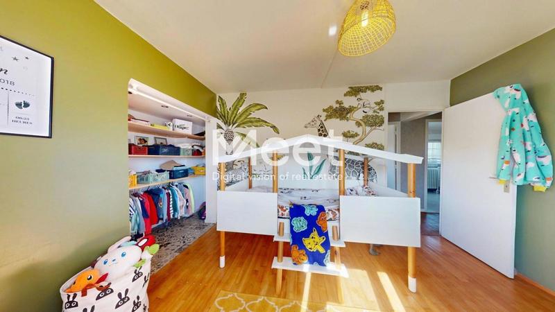 Maison - 210 m² - 8 pièces