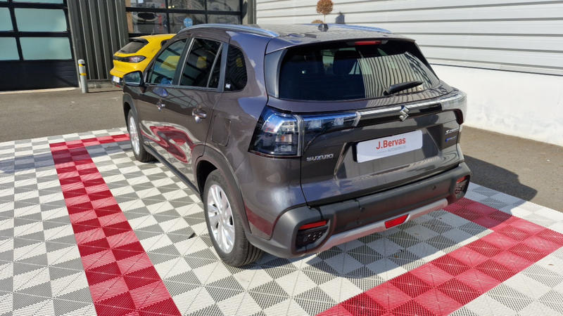 Suzuki s-cross 1.5 Dualjet Hybrid Auto Privilege
