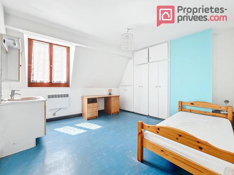 Maison - 207 m² - 10 pièces