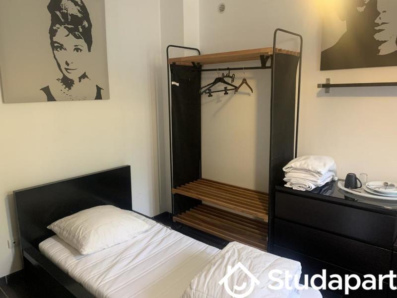 Chambre - 11 m² - 1 pièce