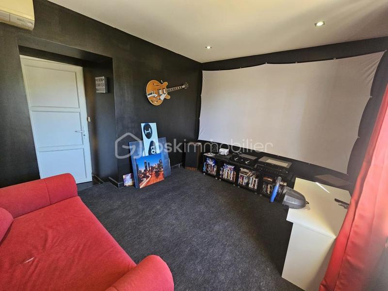 Maison - 150 m² - 5 pièces