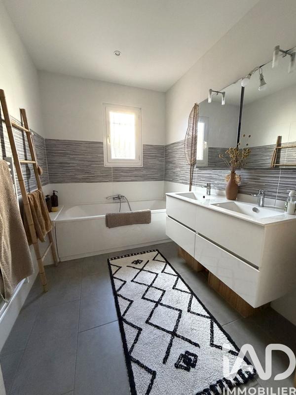 Maison - 118 m² - 4 pièces