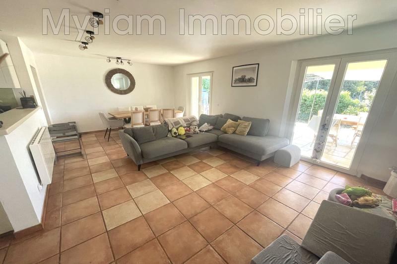 Maison - 106 m² - 5 pièces