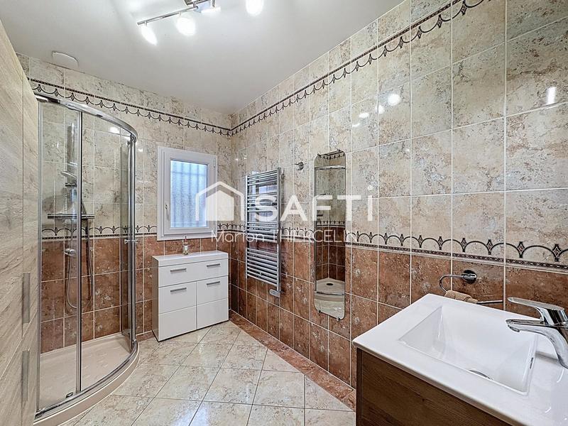 Maison - 165 m² - 5 pièces