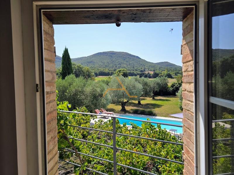 Maison en pierre - 185 m² - 7 pièces