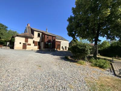 Maison - 196 m² - 6 pièces