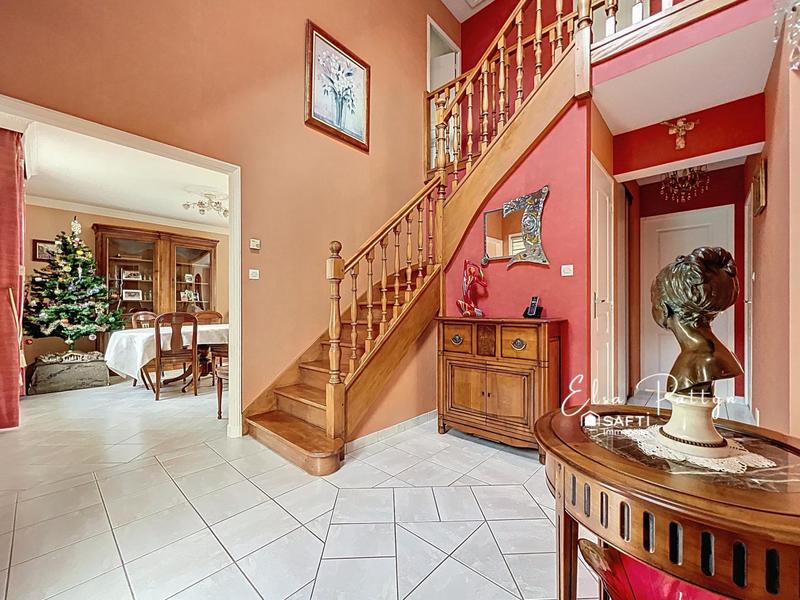 Maison - 121 m² - 5 pièces