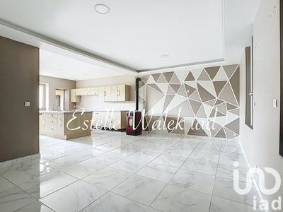 Maison - 96 m² - 4 pièces