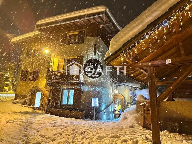 Local commercial - 99 m² - 5 pièces