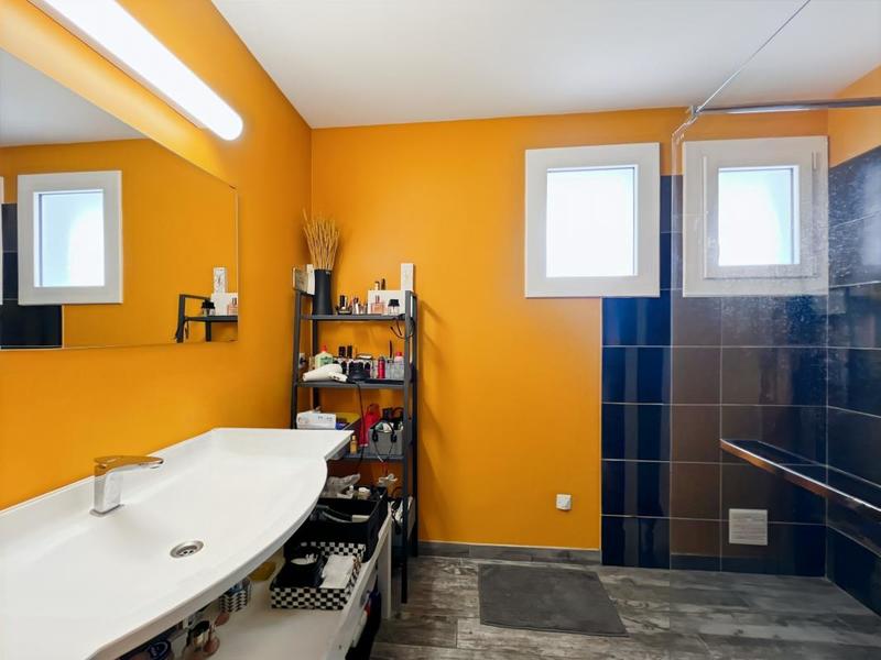 Maison - 205 m² - 7 pièces