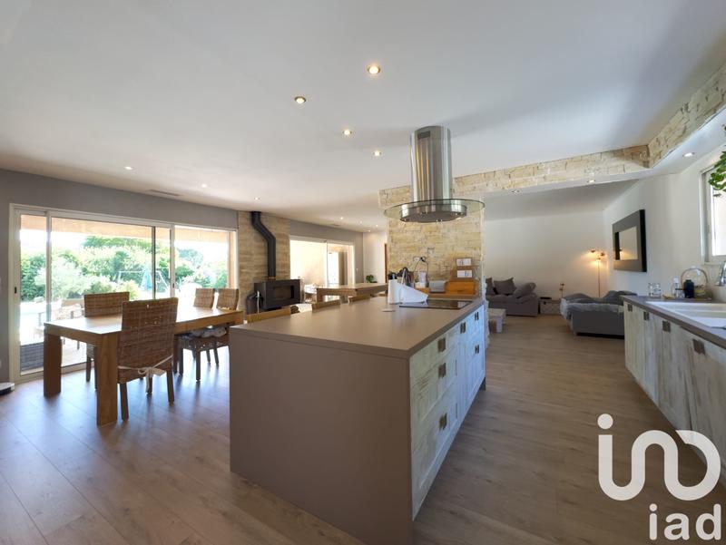 Maison - 187 m² - 7 pièces