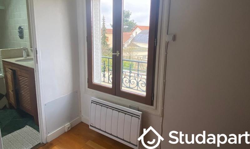 Chambre - 12 m² - 1 pièce