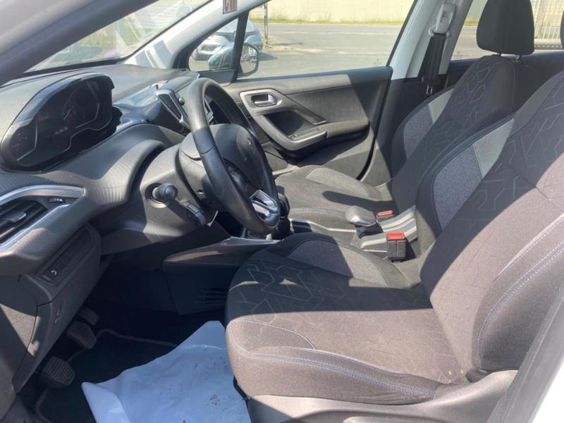 Peugeot 2008 1.2 Ptec Style