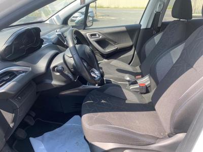 Peugeot 2008 1.2 Ptec Style